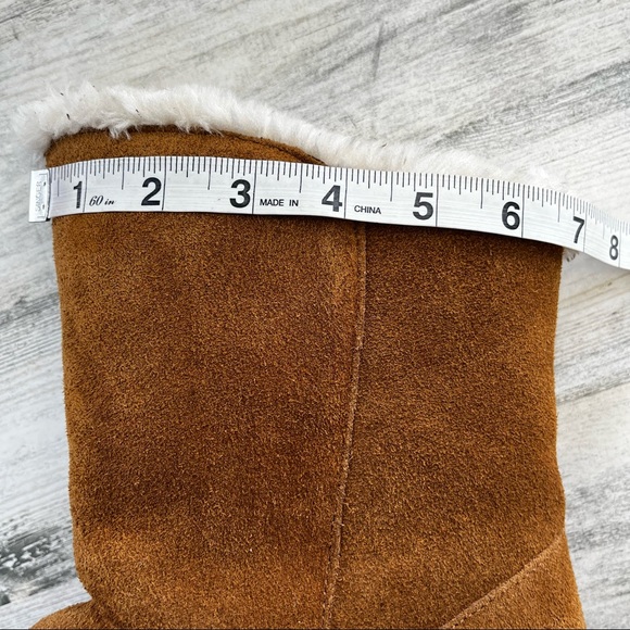 MINNETONKA Brown Suede Boots Size 6 - Picture 8 of 11